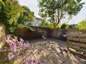 garden - click for photo gallery